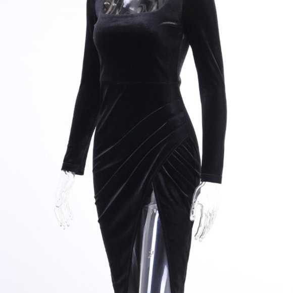 Velvet Vixen - Picture 5 of 8